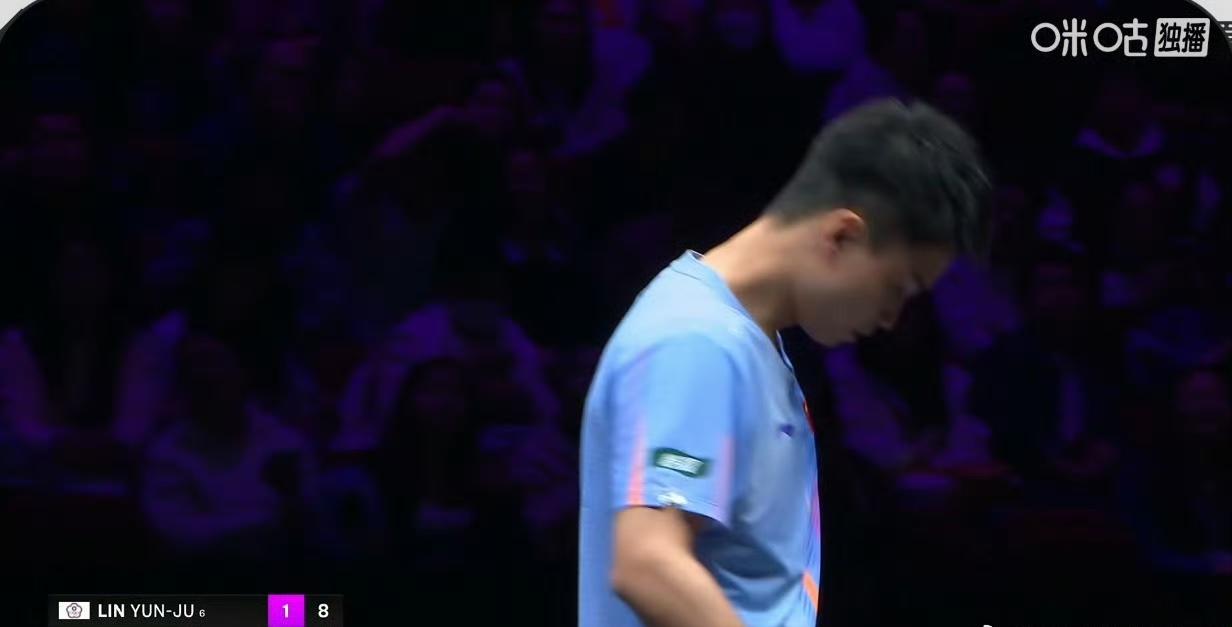 周启豪🇨🇳没插上电源啊[恐惧]，
林昀儒毕竟是林昀儒，
第一局周启豪🇨🇳