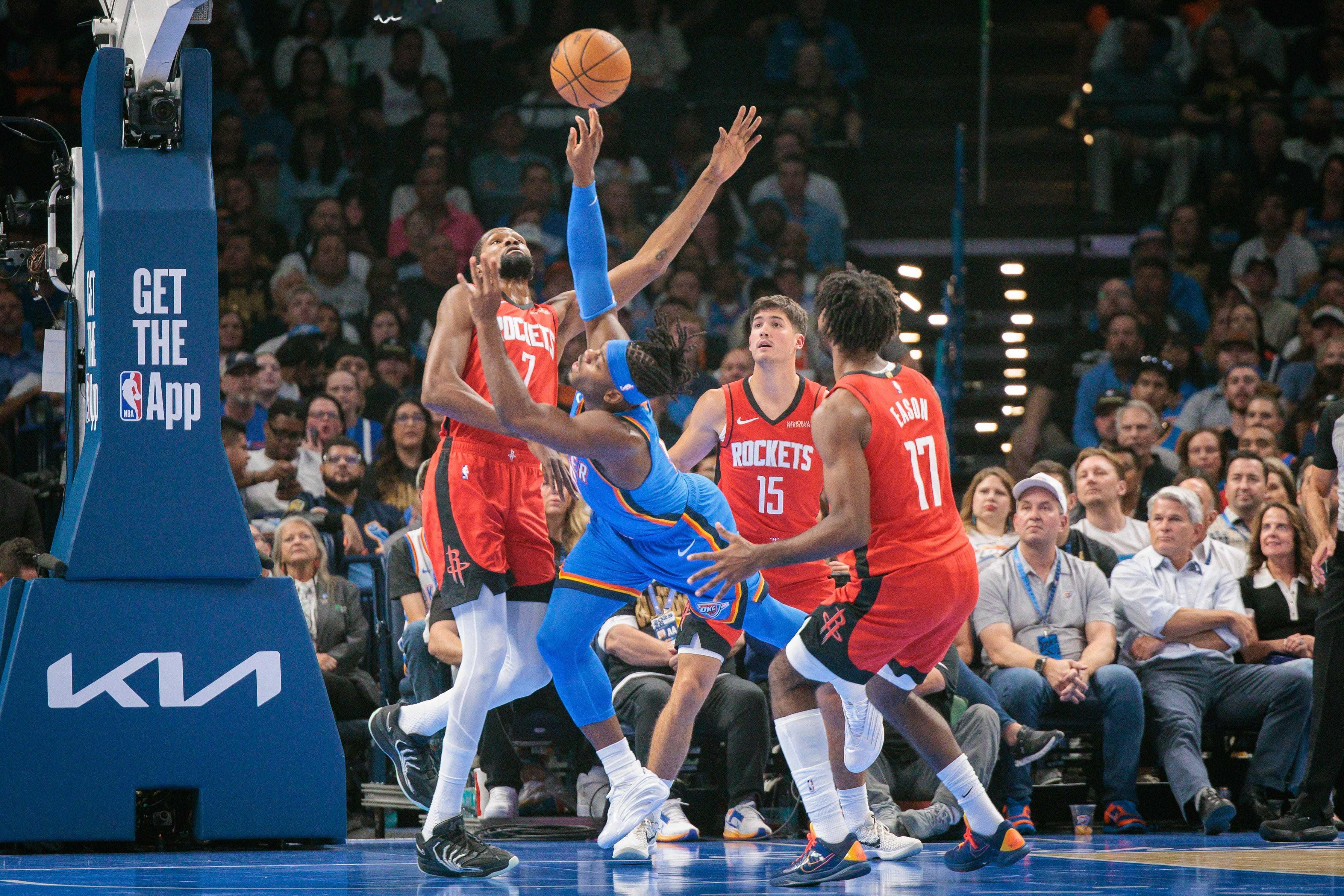 《猪突猛进》[笑哈哈]雷霆双加时战胜火箭 ​​​