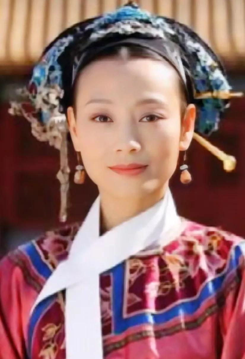  端妃的扮演者李宜娟，女，1974年9月26日出生于贵州遵义，话剧院演员，毕业于