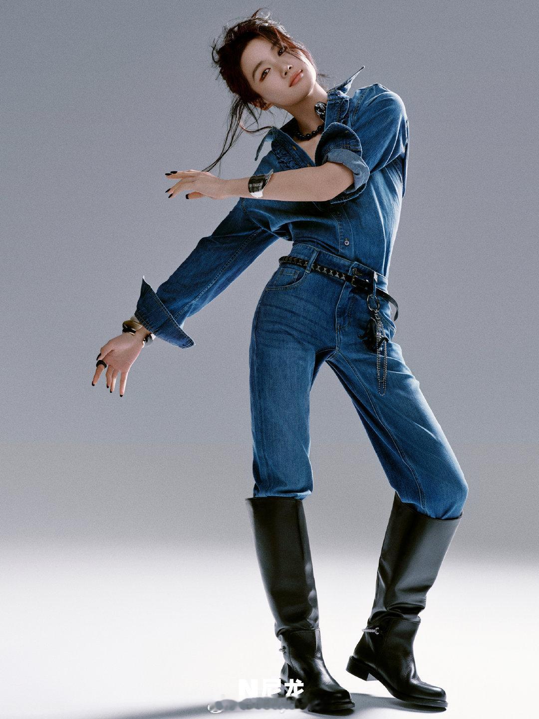 卢昱晓最新杂志大片，来看看时尚表现力如何？ 