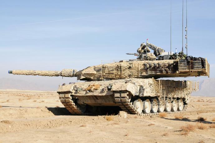 每天认识一件兵器 德国“豹2”主战坦克“豹2”（Leopard 2）坦克是德国于