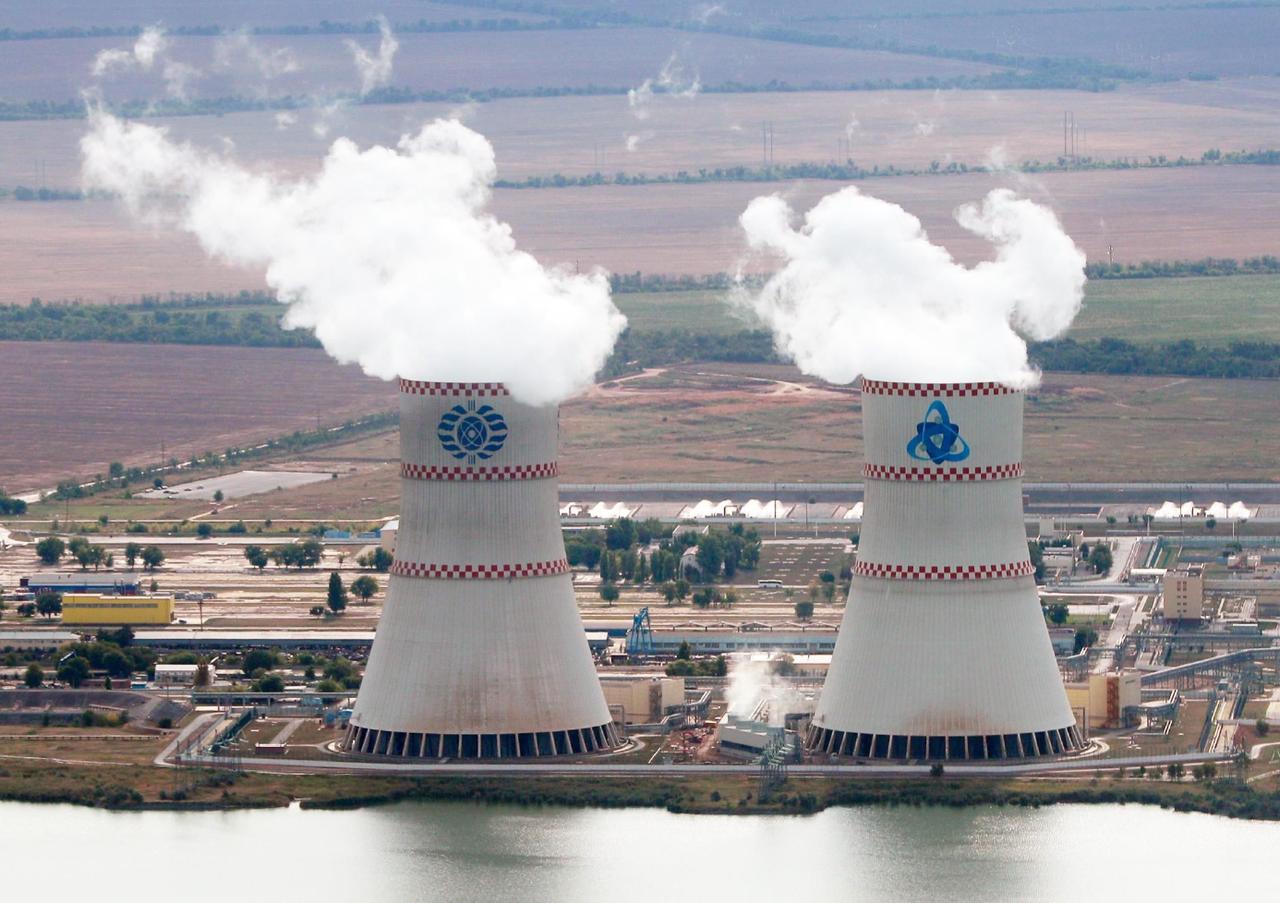 俄罗斯这次真的玩疯了！扔出一个惊掉下巴的大消息，直接颠覆所有人的认知，竟然要在月