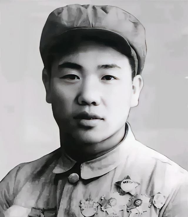 1950年，志愿军排长郭忠田私自放走了美军50多辆坦克，却带领全排以0：215的