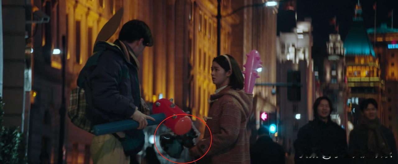 1999年就有《我的世界》了？

热播剧《致1999年的自己》中，钱佳玥几人在跨