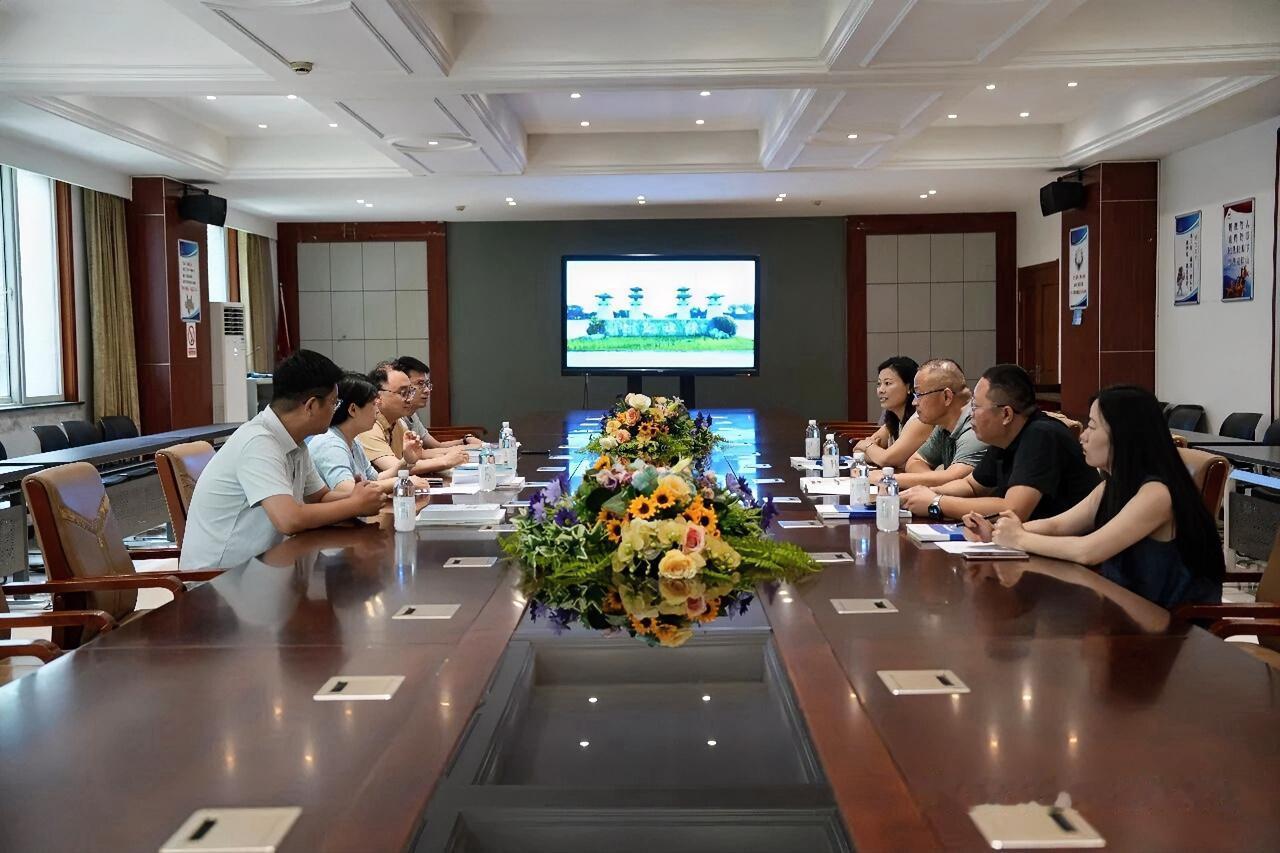 7月14日，徐州工业职业技术学院科产部部长孙婷婷，人工智能学院院长杨勇、副院长张