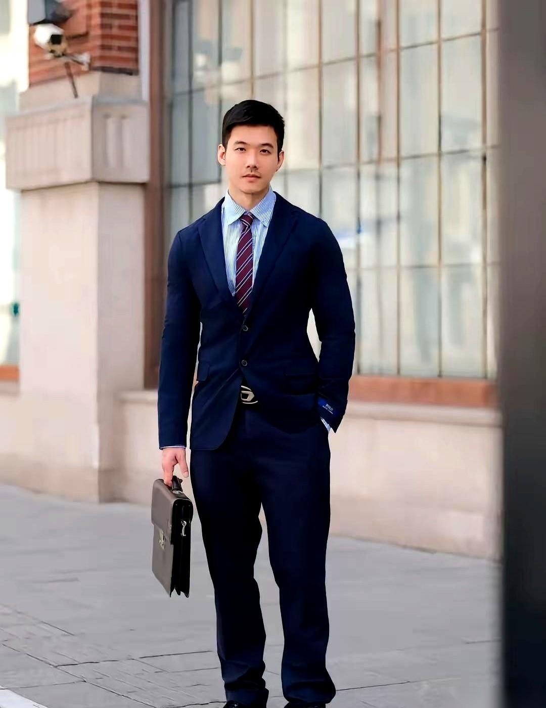 我勒个去！刚刷到个奇葩观点，把我整不会了。说身高不到1米7的男人，哪怕帅成吴彦祖