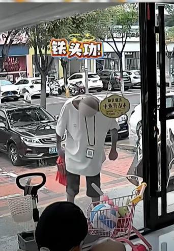 廊坊那个拿脑袋咣咣撞玻璃的大爷，今天有律师把账算明白了：就算他当场撞出脑震荡，店
