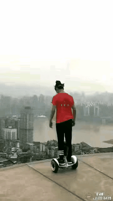 阎王：谁在我单位门口晃悠呢。#与阎王擦肩而过# #你到了那层# #滑稽可笑悲哀#