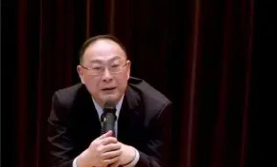 “中国未来五年恐怕不会太轻松！”金灿荣教授曾提醒，接下来五年很可能出现一个重要变