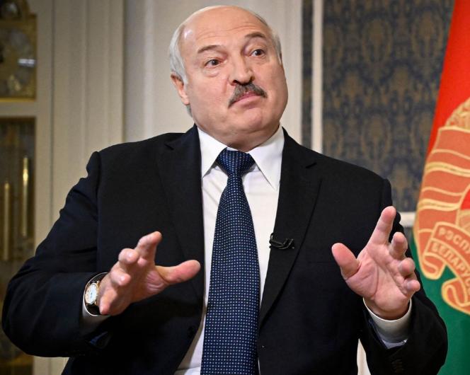 看了伊朗，再看看中国，卢卡申科做了一个神预测，特朗普怕的就是这个！
 
目前，世