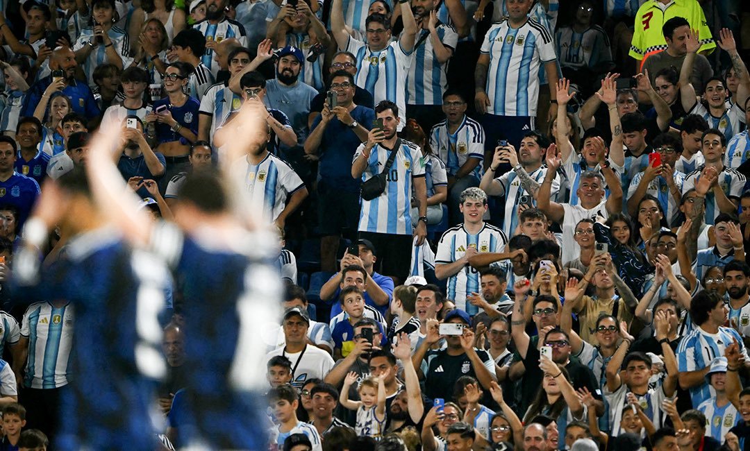 凭借阿尔瓦雷斯、梅西、奥塔门迪（点球）、巴尔科的进球，阿根廷5比0战胜赞比亚，梅