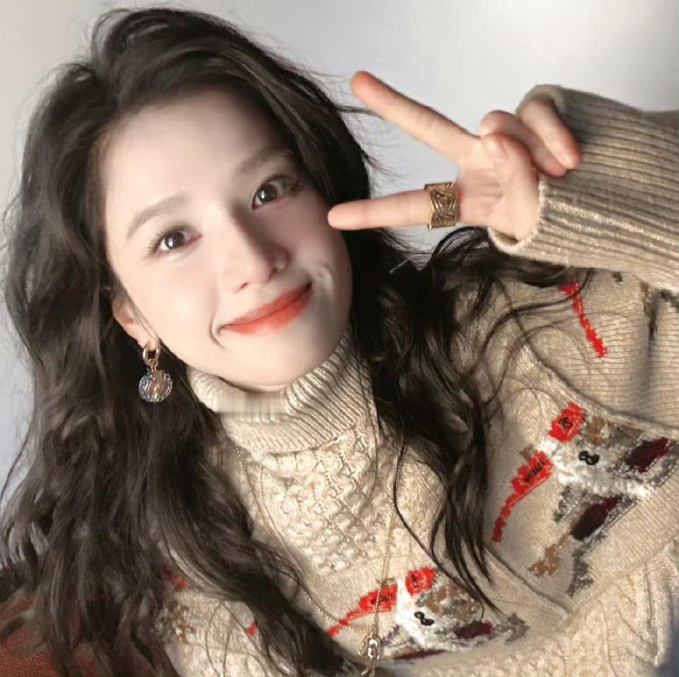 陈妍希张婧仪 干发帽的正确用法两个美女姐姐戴的那就都是对的期待姐姐们待播剧 