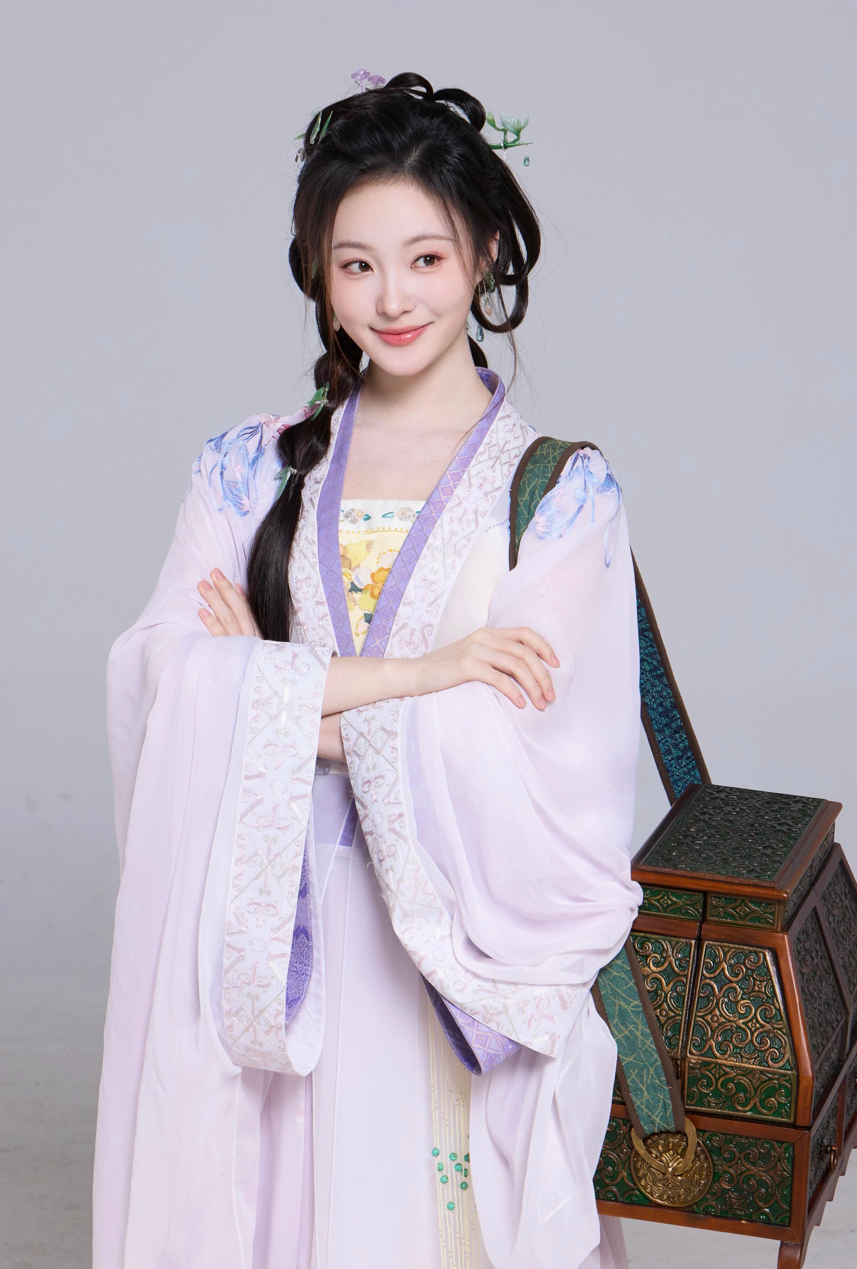 紫衣古装  还得看内娱女明星-孟子义《尚公主》，傅冬暖《在你眉梢种红豆》，迪丽热