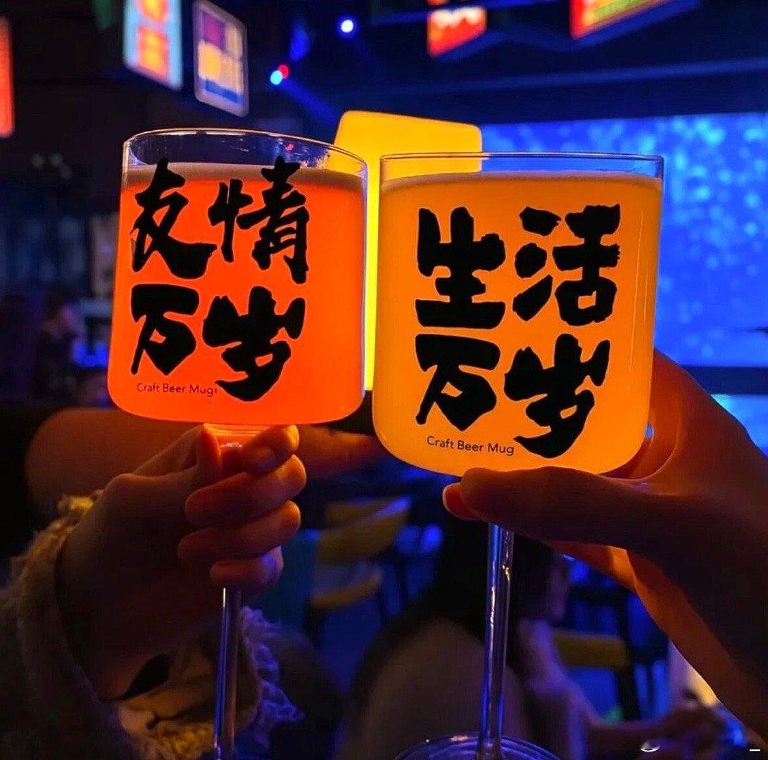 人生清欢，只在方寸之间不争不抢，心安便是归处活得简单，才能感知微小的快乐把心清空