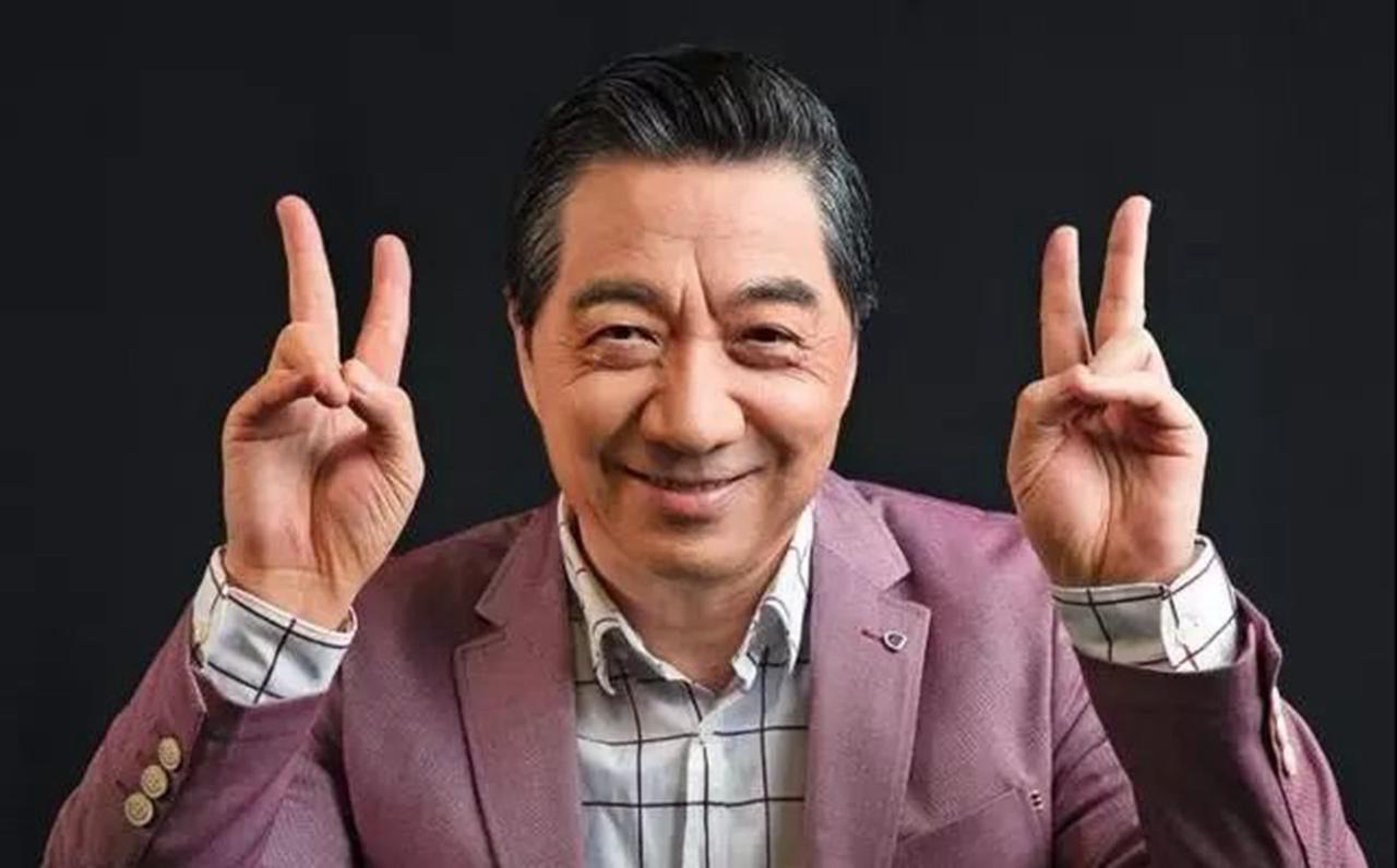 自海湾战争以来，秧4举全台之力推荐的砖家张召虫李莉杜文龙为何军事评论预测没有对过