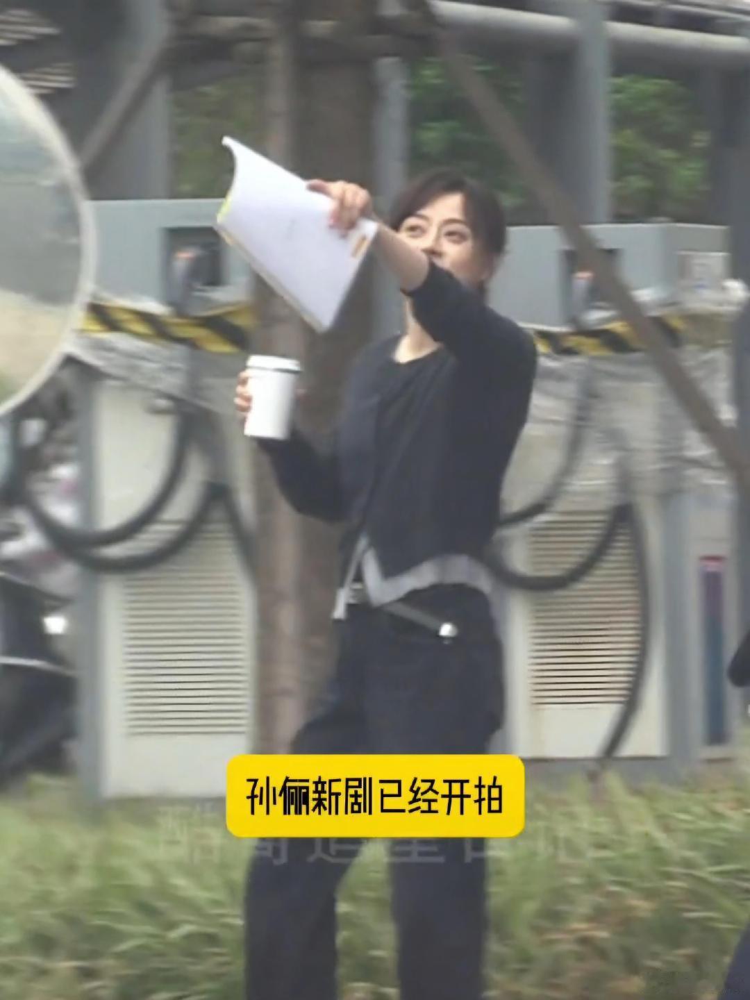 #孙俪吴慷仁新剧已开拍# 孙俪新剧搭档充满争议啊，所以怎么了？ #孙俪吴慷仁进组