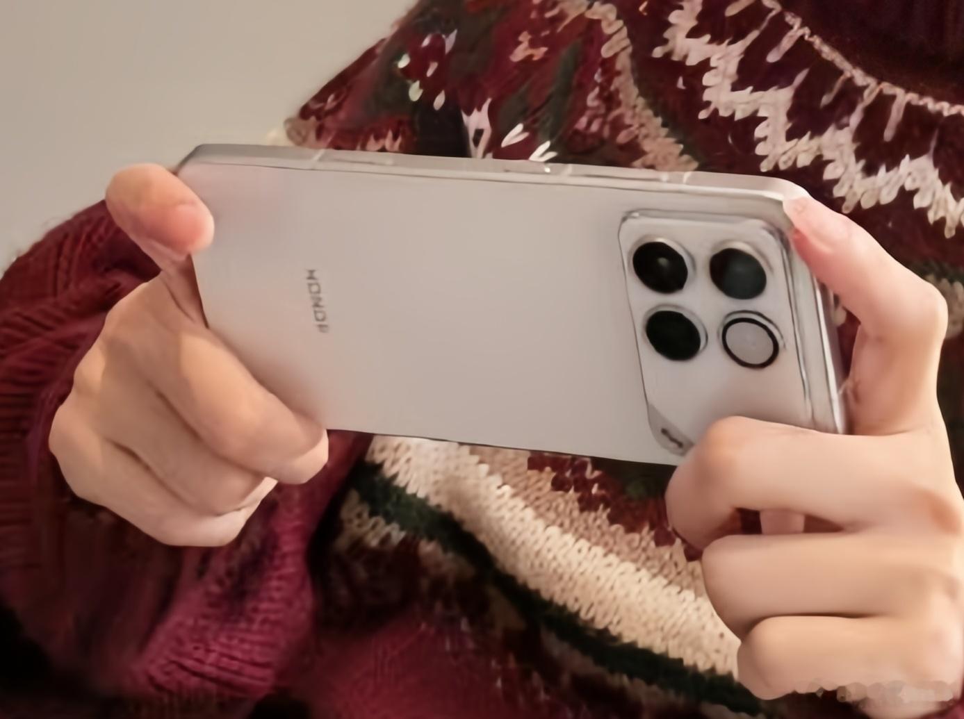 荣耀WIN发布之后，不知道荣耀会不会出一系列的电竞配件，目前荣耀在电竞方面的布局