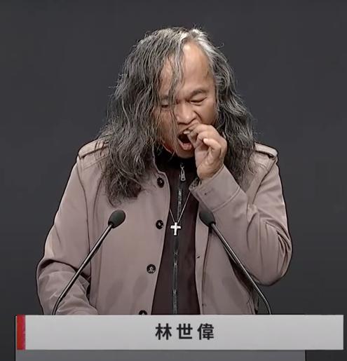 这是有多气愤呀！骂到假牙都掉了！2024“立委”选举竞争激烈，尤其是山地原住民“