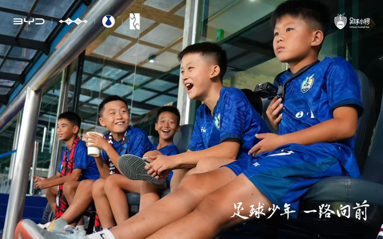 作为一枚足球迷兼新能源车主，刷到比亚迪和曼城官宣合作的消息真的超惊喜！绿色出行赋