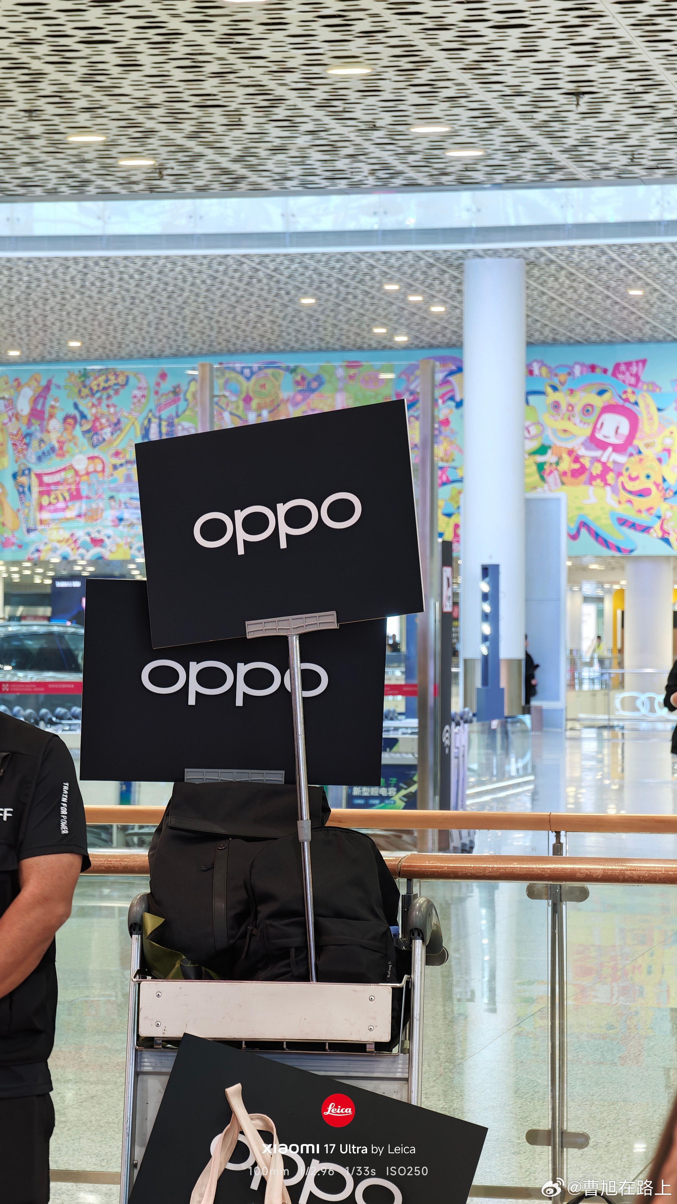 无感折痕，久用平整全新折叠旗舰3月17日 19:00 全球首发共同见证一眼心动O