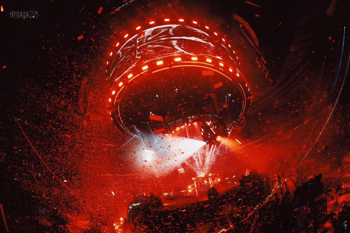 单依纯纯妹妹2.0演唱会 谁能沦陷在单依纯专属蛋岛舞美里！贯穿整场的美学概念，搭