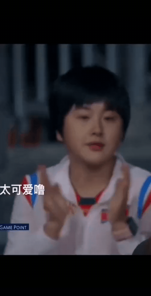 网友：“没刷评论区之前我的眼神也是这么清澈，我也是这么纯真无邪，后来都怪你们[捂