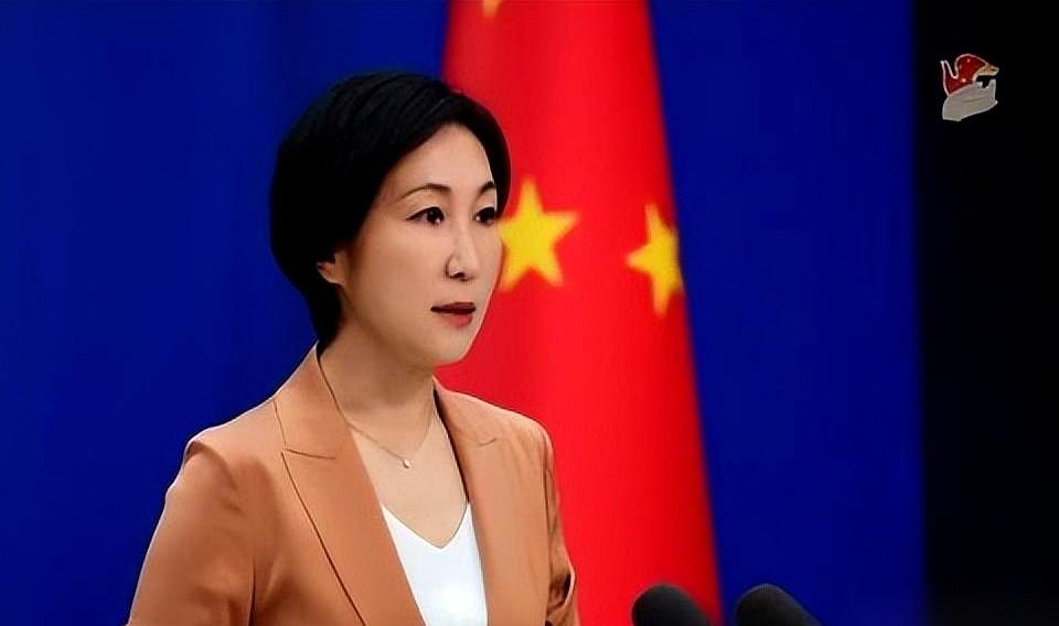 2026年5月底，一套组合拳打出去，直接让大洋彼岸的办公室，彻夜灯火通明。
第一