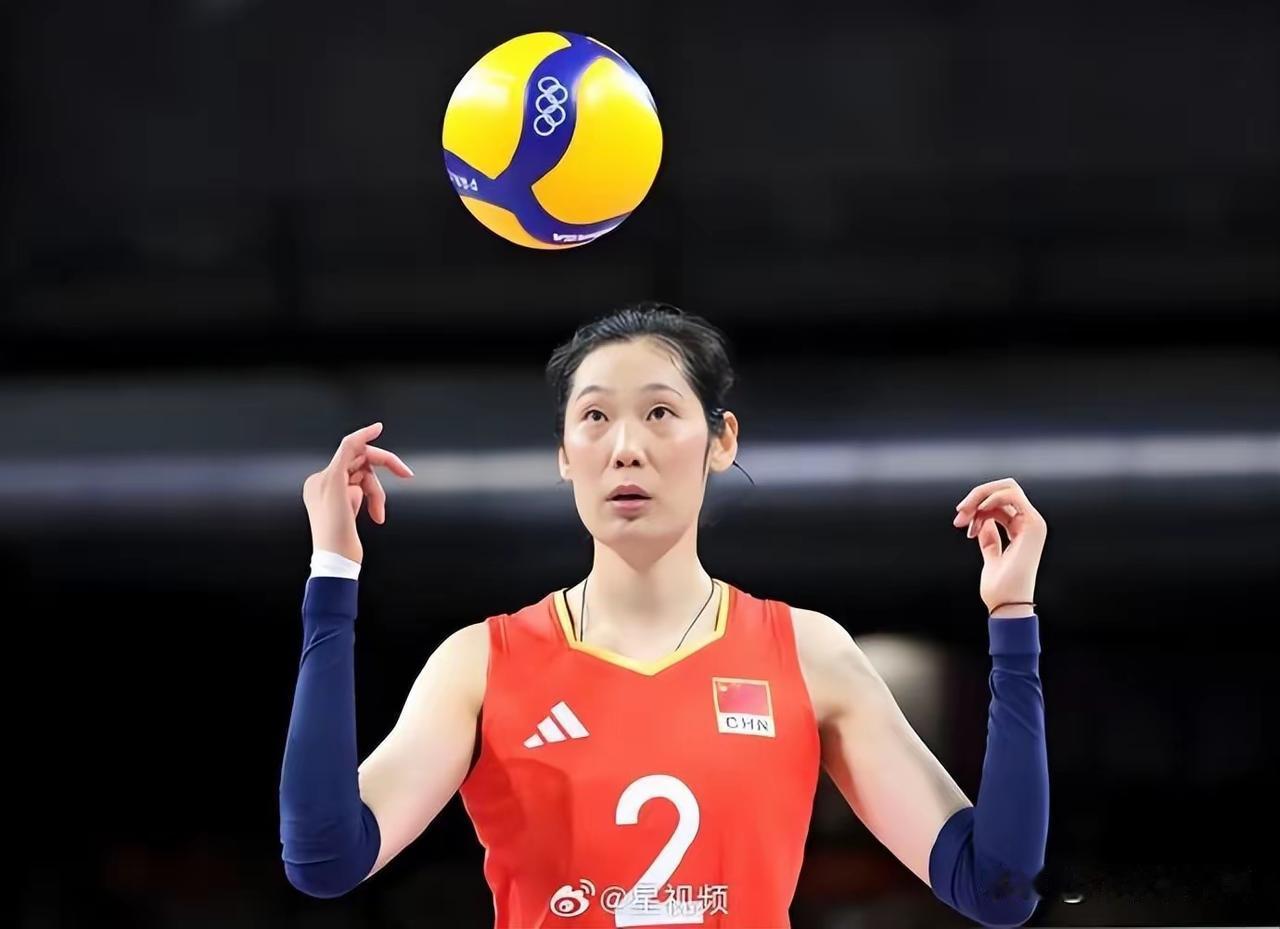 你觉得朱婷还能重回巅峰吗朱婷能重回巅峰。朱婷不仅仅是一个优秀的运动员，还可以参与