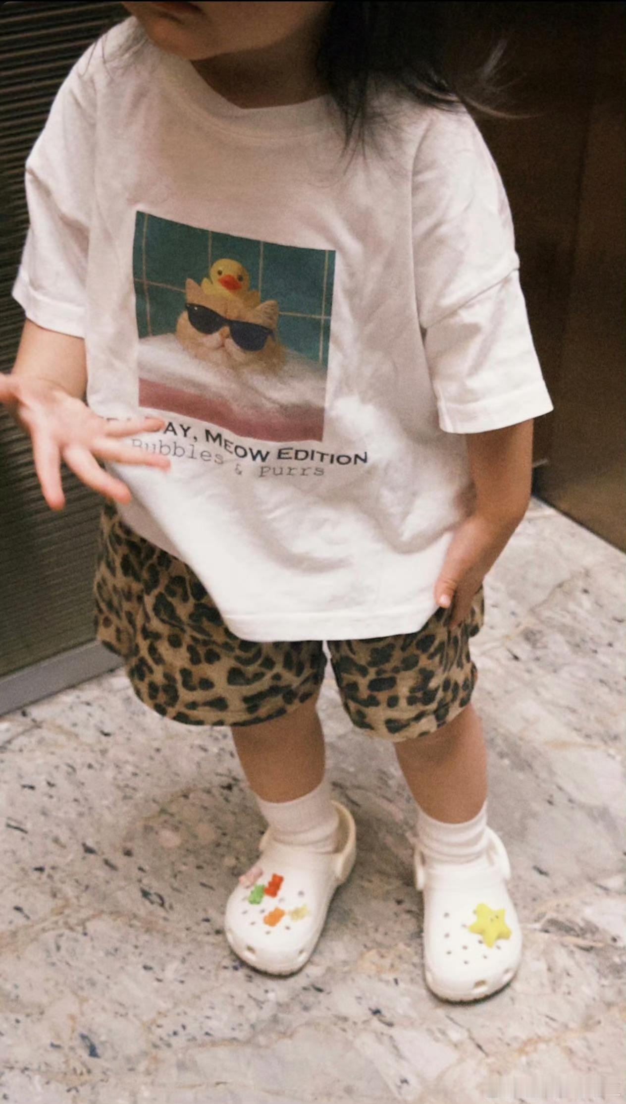 鬼鬼女儿都这么大了什么？鬼鬼的女儿都这么大了吗，时间过得好快啊 ​​​