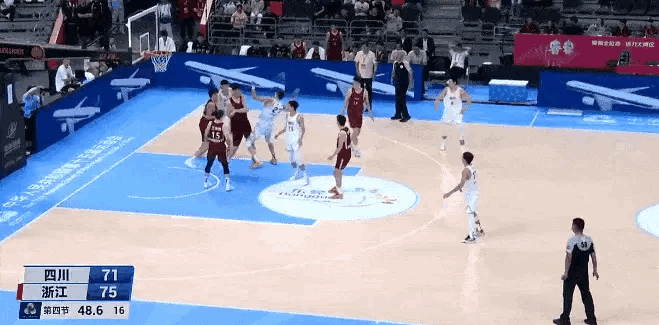 关键球给周琦打的话，肯定要掂量掂量。