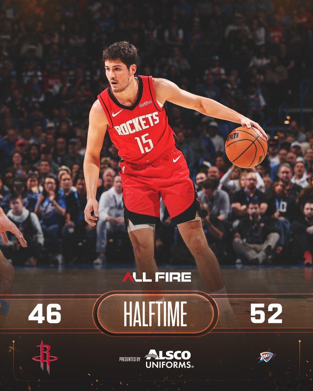 半场落后6分就跟预想的一样，全队在雷霆的防守压力下没办法做出最基本的战术和传球。