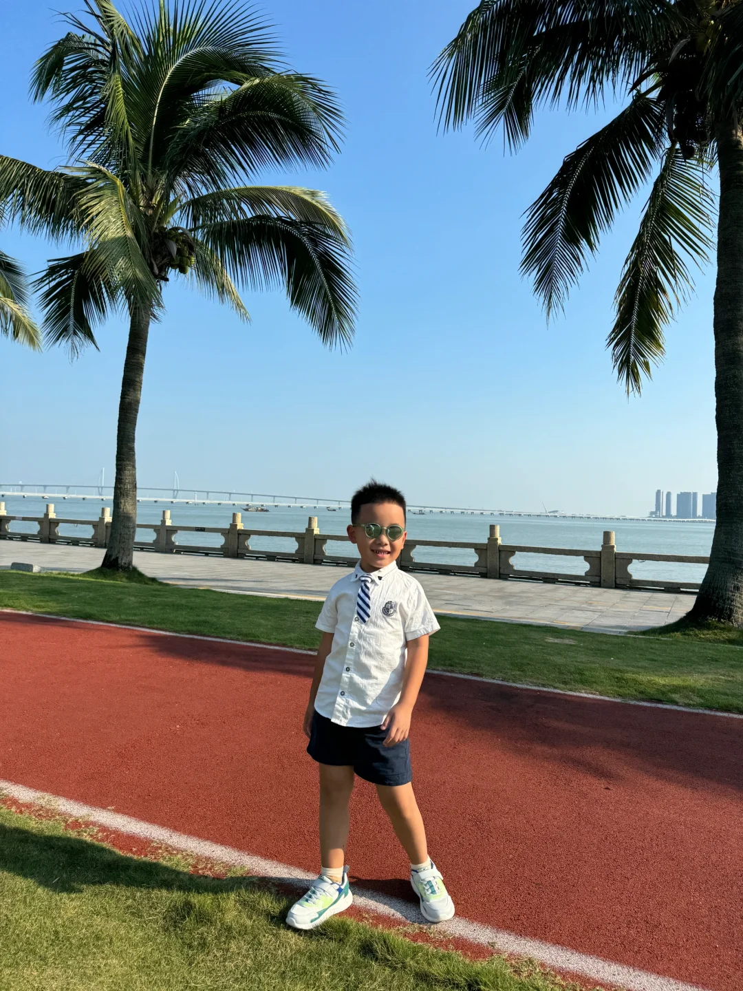 想让男孩情绪稳定，一定要频繁和他说这些话