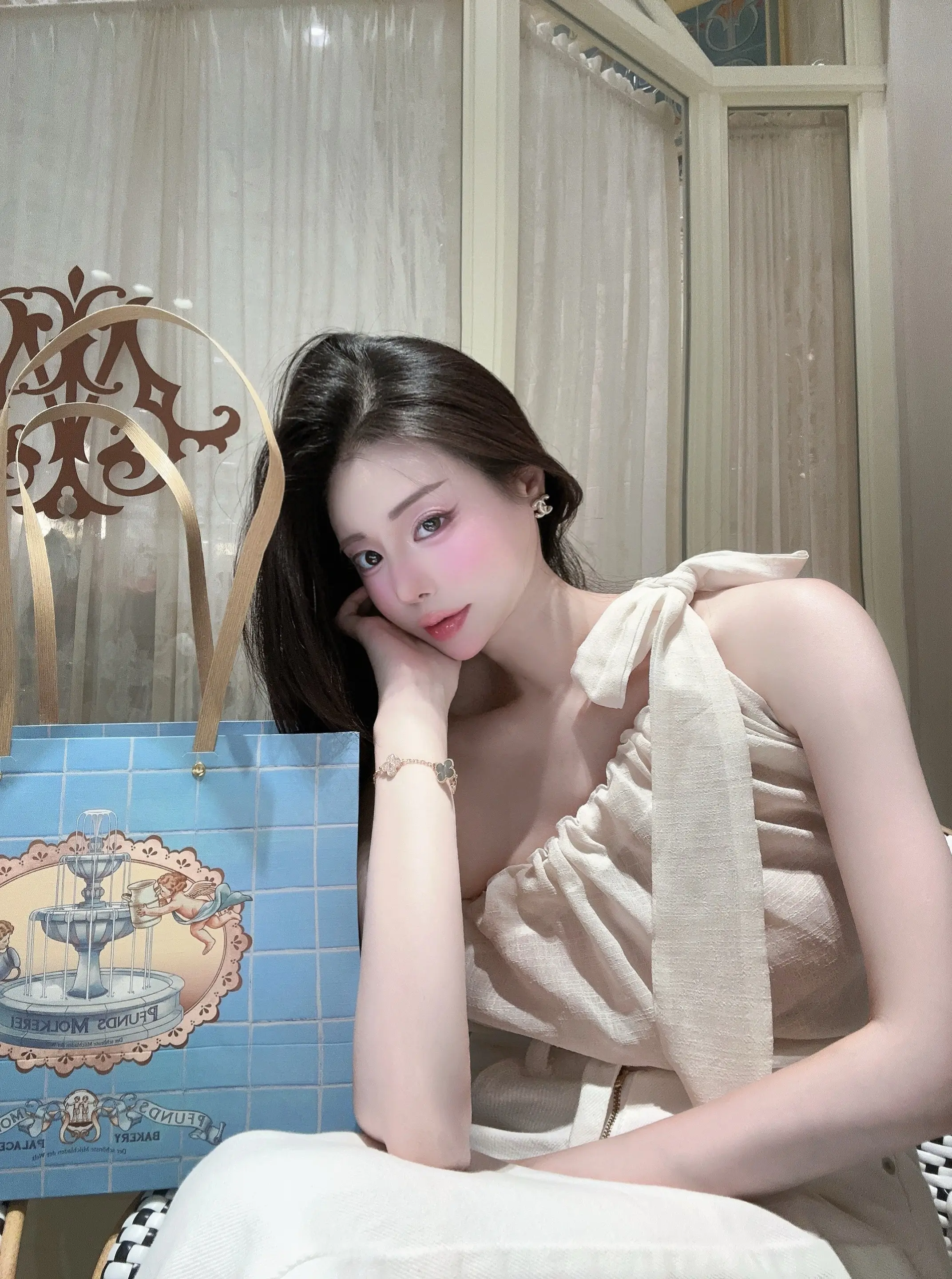 介绍一个面包脑袋🫶🏿 一个幸福的面包脑袋小姐姐🥐
