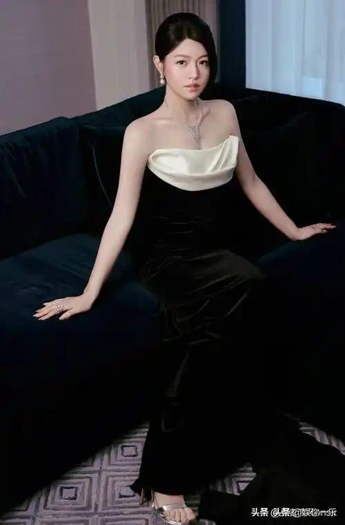 3月31日，陈妍希工作室发布消息，陈妍希在运动训练时突发意外，导致跟腱断裂。意外