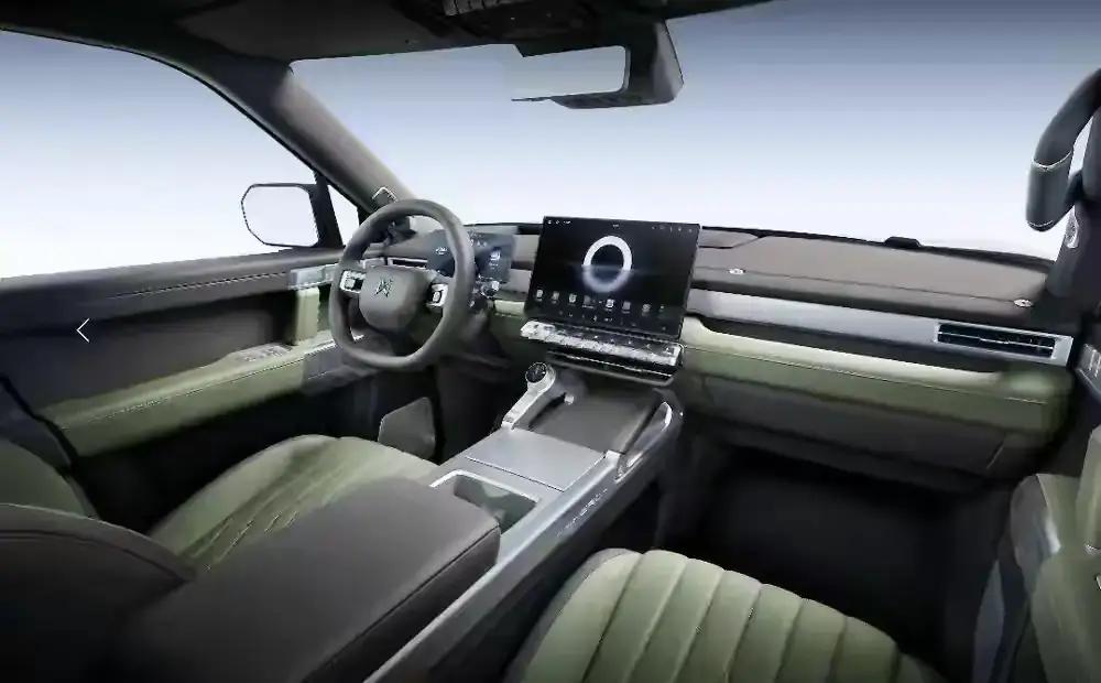 目前我国汽车市场出现了奇特现象：
第一、美系车降价
第二、德系车降价
第三、日系