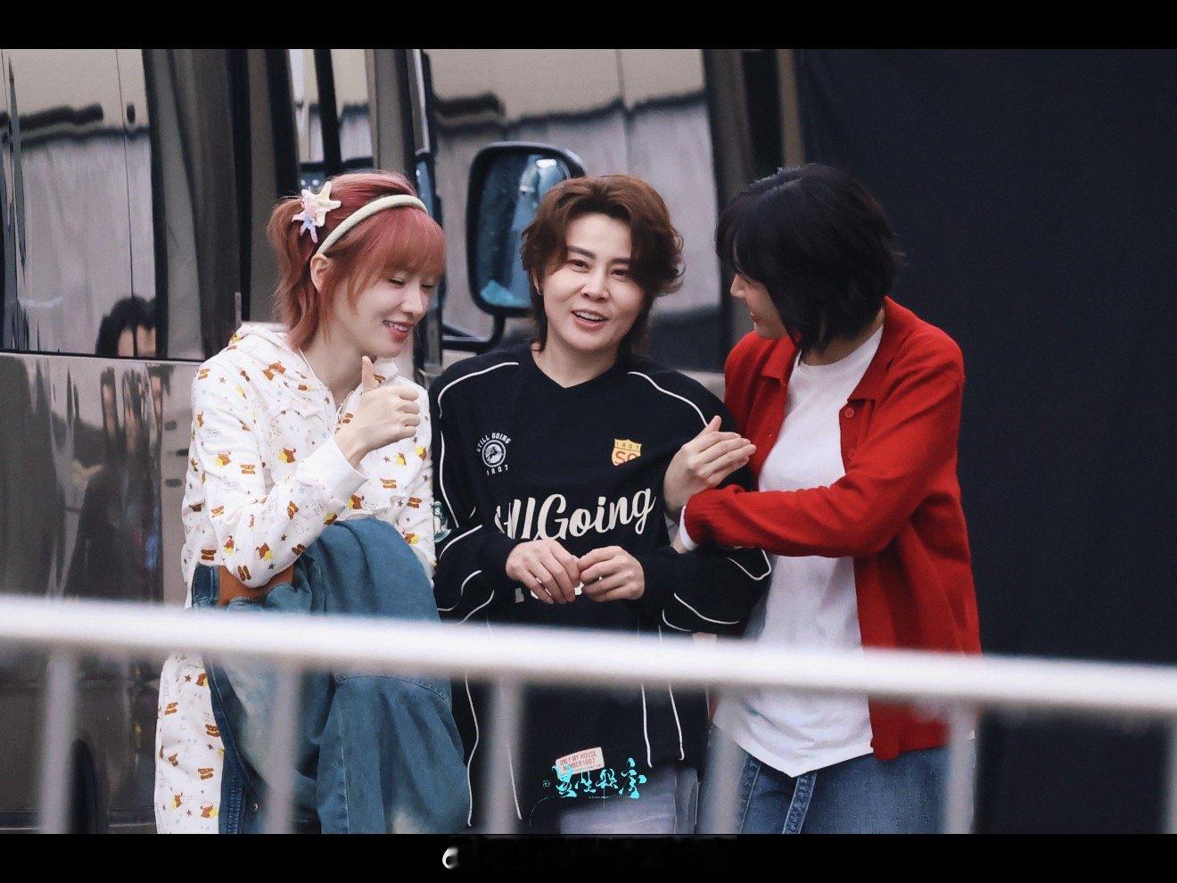 黄灿灿选王濛的原因王濛曾沛慈互撩 哇哇哇哇，就是说看到王濛和曾沛慈一组，忍不住要