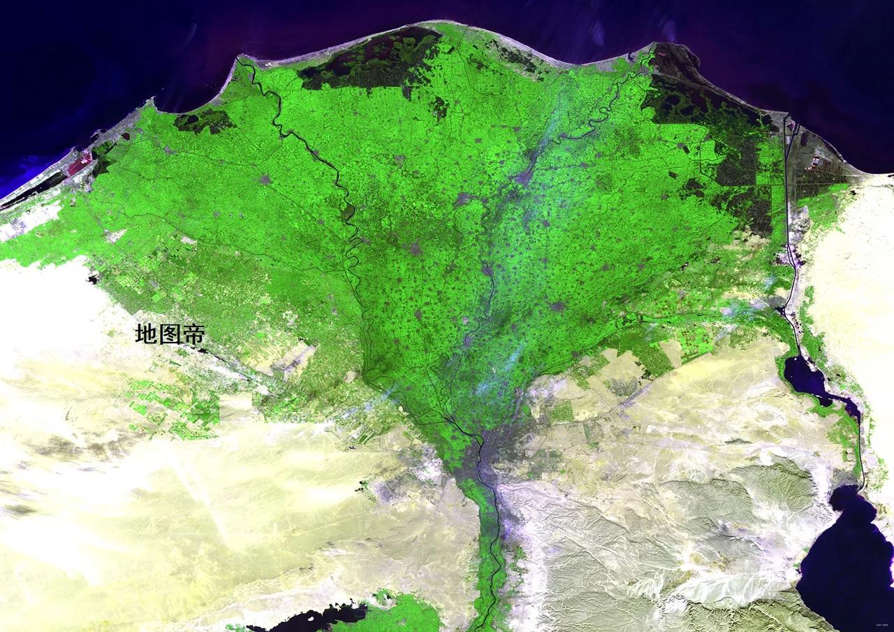 尼罗河三角洲是北非最肥沃富饶的地带，海岸线绵延230千米，面积约2.4万平方千米