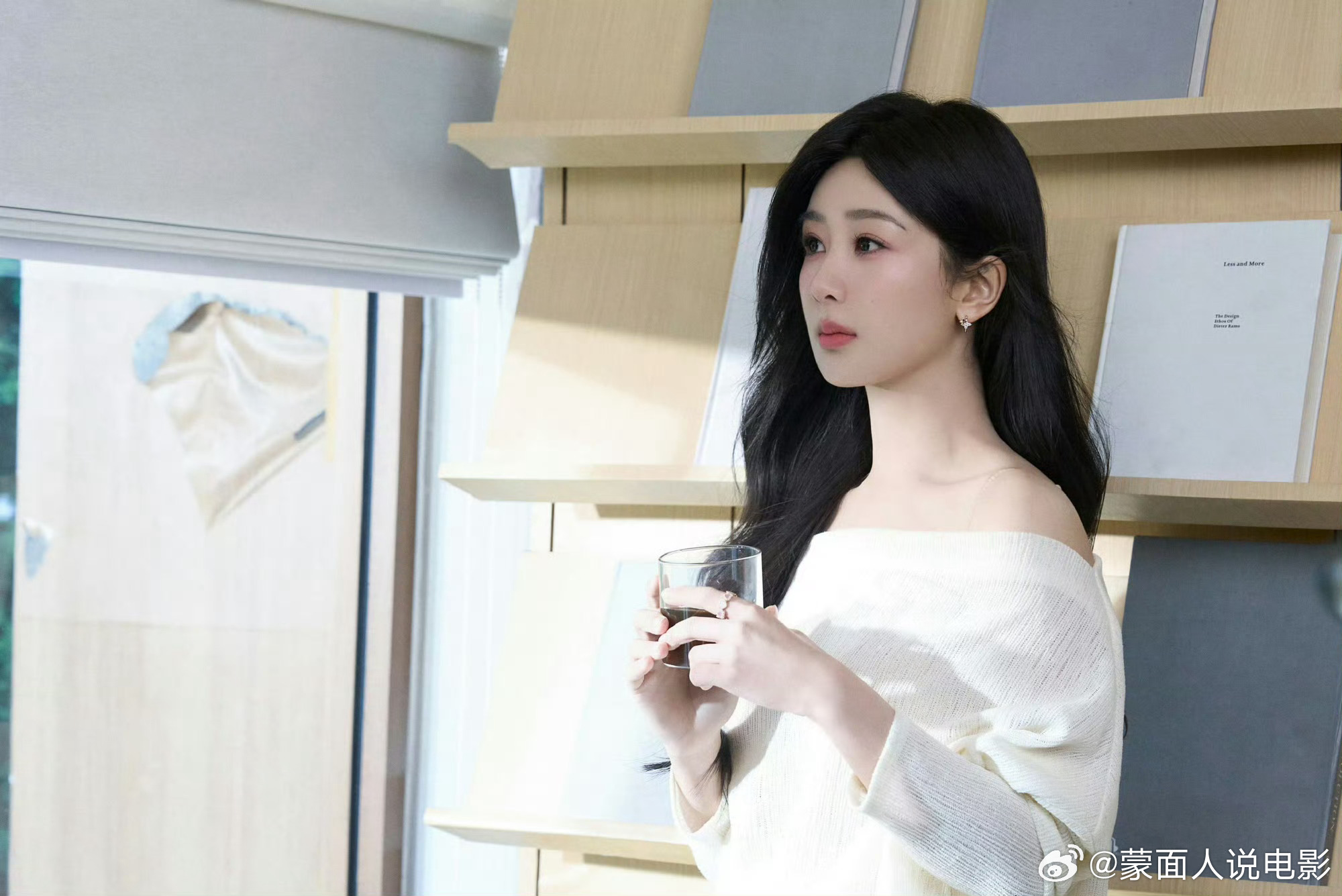 杨紫草本初色全球品牌代言人草本初色蚕丝纪元  【杨紫×草本初色｜全球品牌代言人，