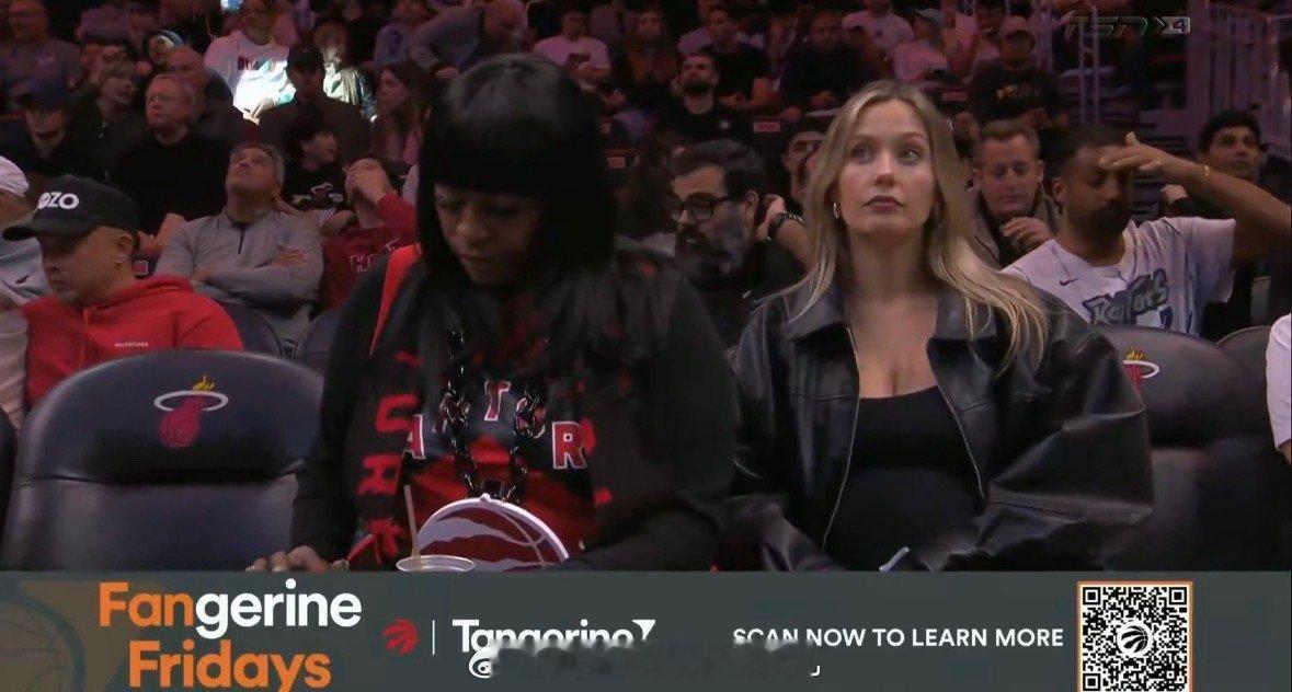 赢球就是好，巴恩斯的妈妈和女朋友今天来到现场看球，女朋友好漂亮啊猛龙vs热火