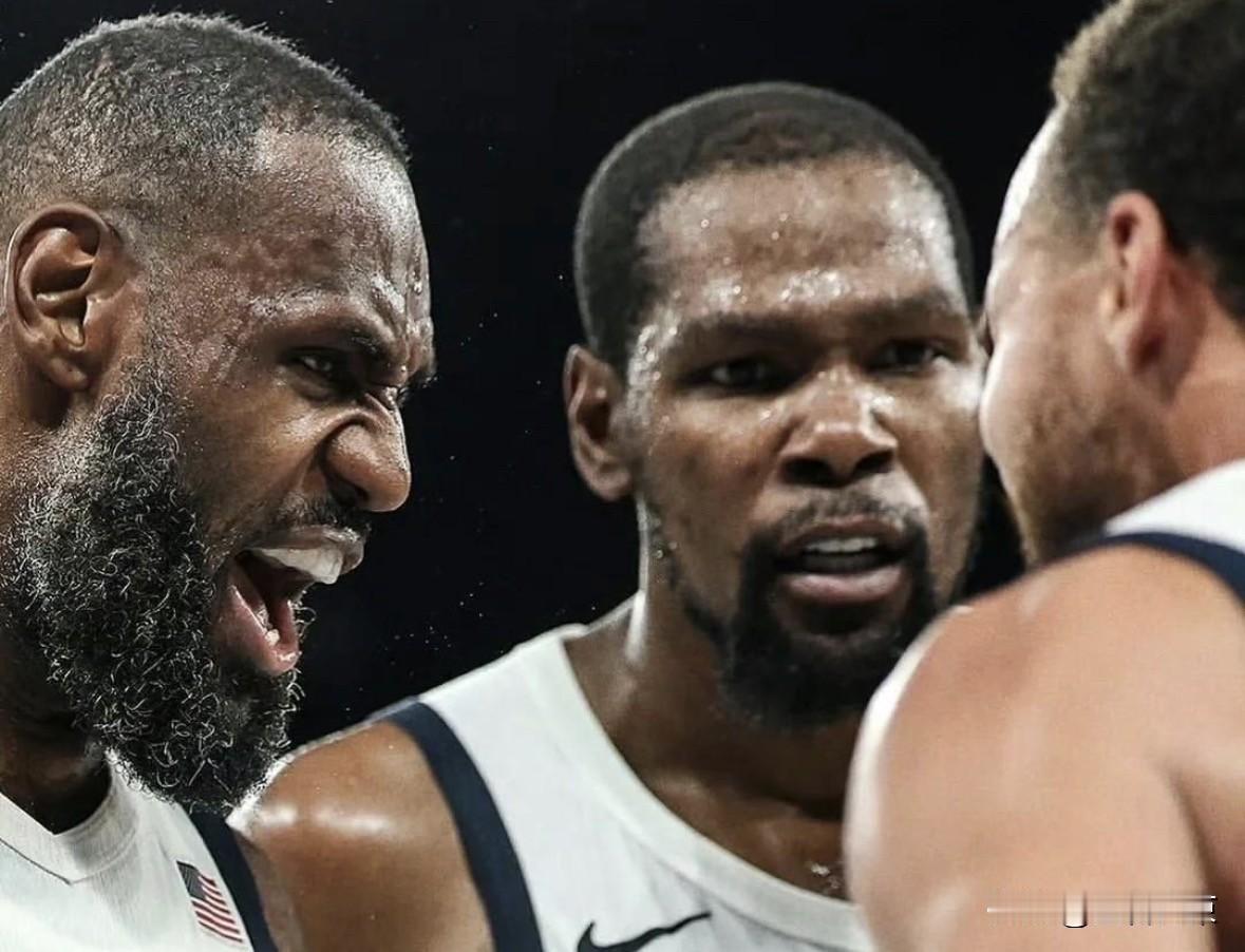 詹姆斯，杜兰特，斯蒂芬全方位对比：
❶团队荣誉：詹姆斯＞库里＞杜兰特
詹姆斯4次