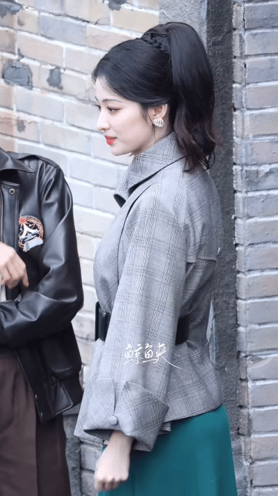 王楚然这一秒丑衣服又又又又又➕1 ​​​