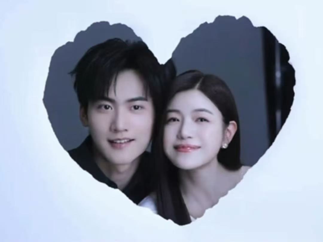 周柯宇陈妍希大头贴 就这样被甜晕～贴贴太超过啦！ 