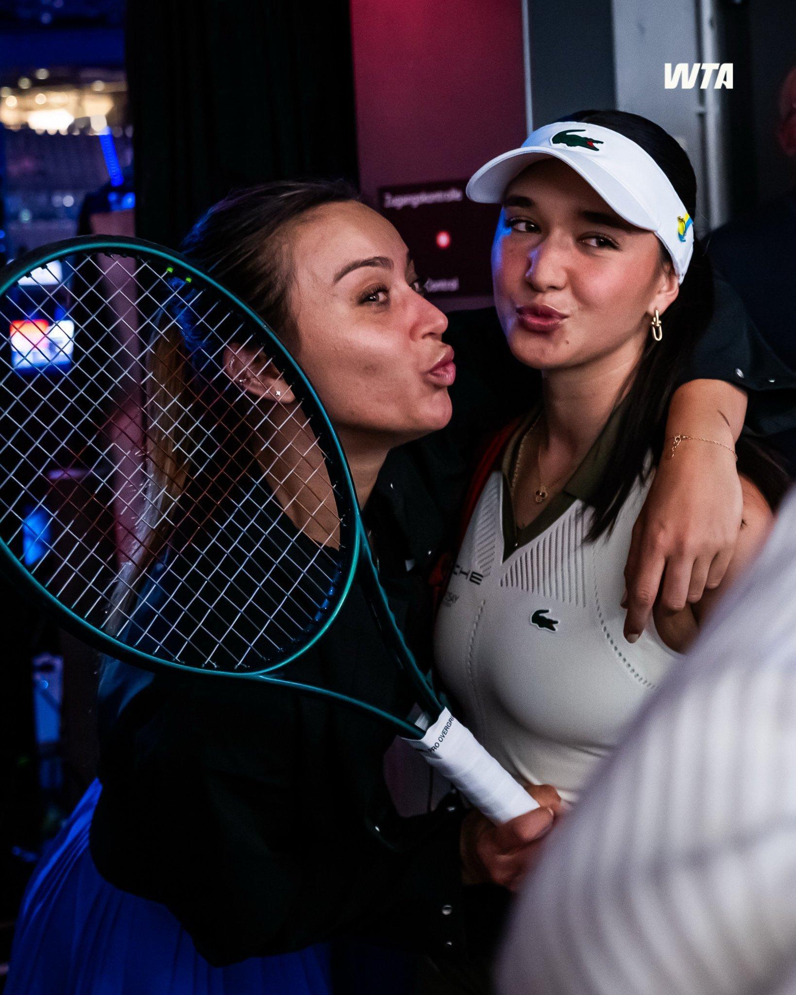 WTA500斯图加特赛，森梅兹两个6-2标准比分横扫保利尼，生涯首胜top10，