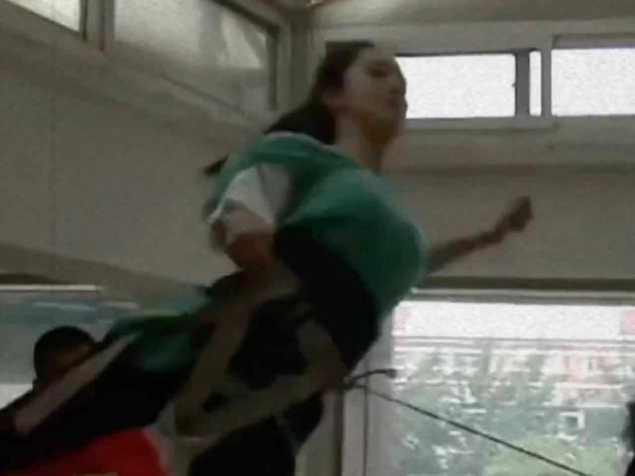 恺威糊涂啊！你瞅瞅！哎！你瞅瞅！ 杨幂 刘恺威 每个动作都是用汗水换来的 性感不