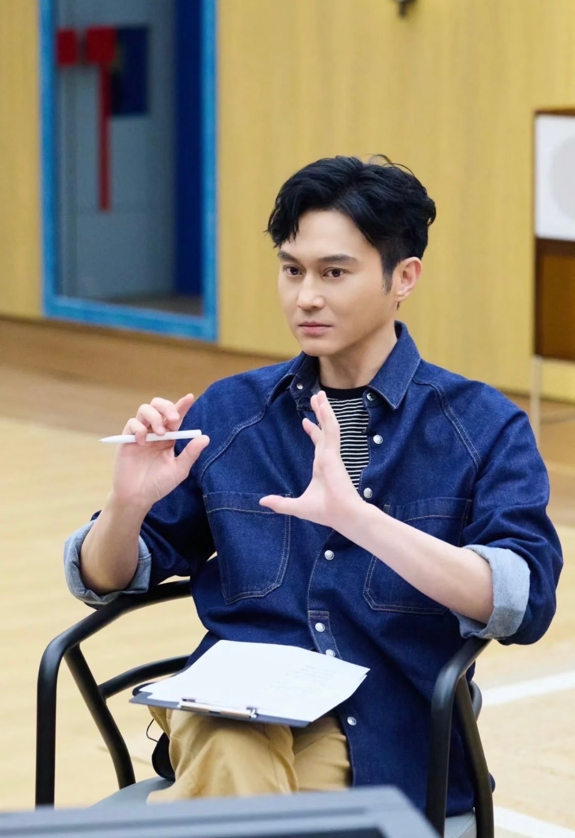 张智霖54岁状态怎么时间只在我一个身上留下痕迹老天奶！你是不是在针对我张智霖