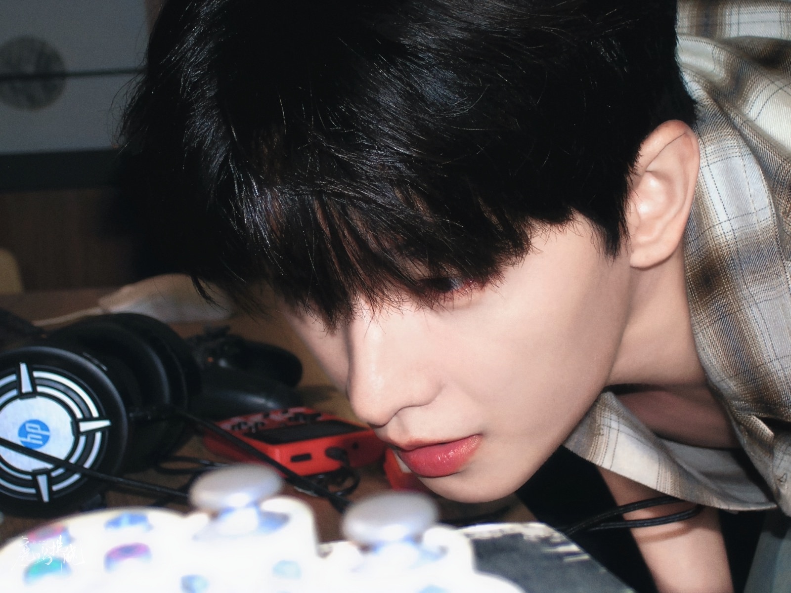 2025-2018-2015年📷除了多了一点书卷气，其余啥都没变。------