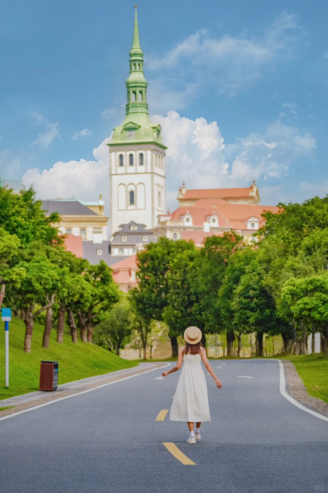 没有出国❗️东莞松山湖隐藏机位拍出国外大片