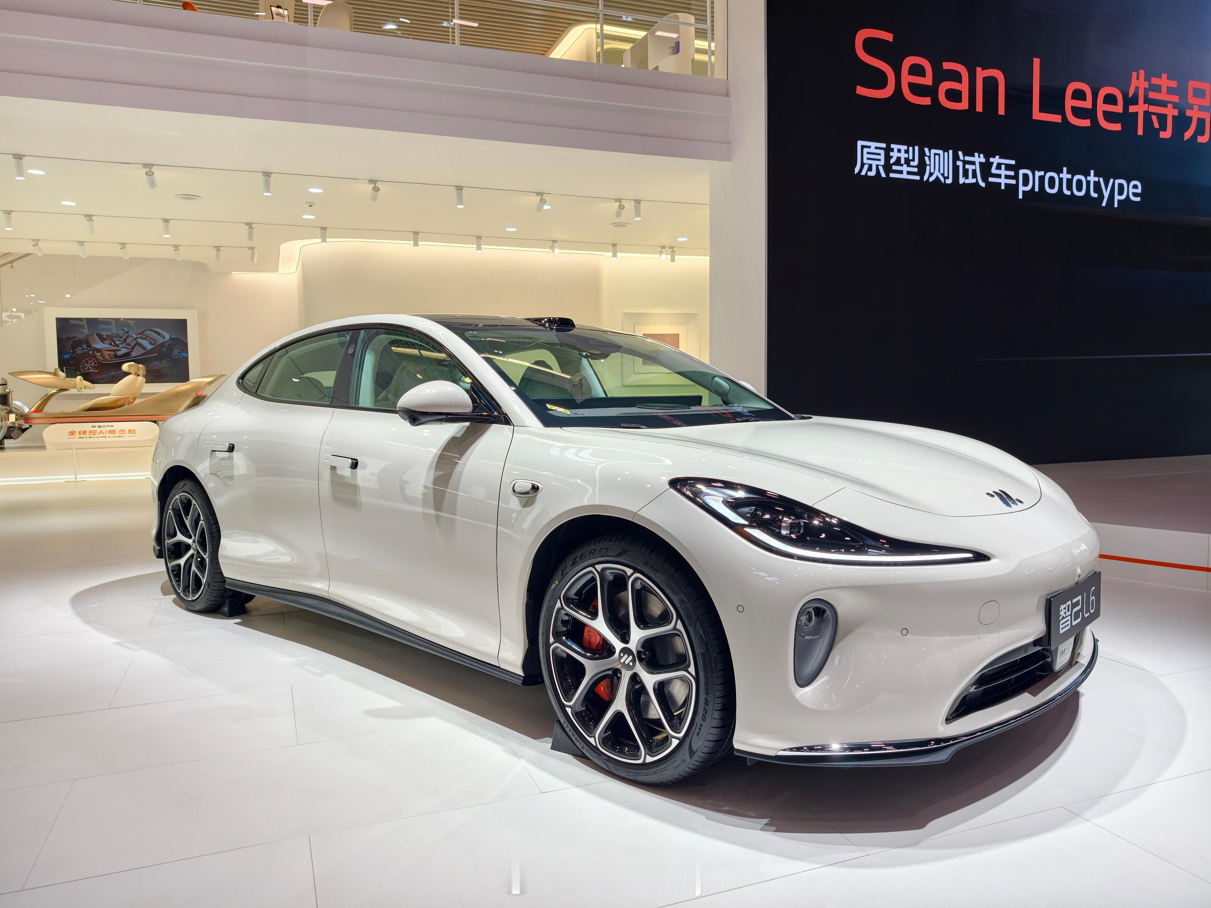2026成都车展看智己！NEXT·2028战略，把面向2028年的前沿科技做全系