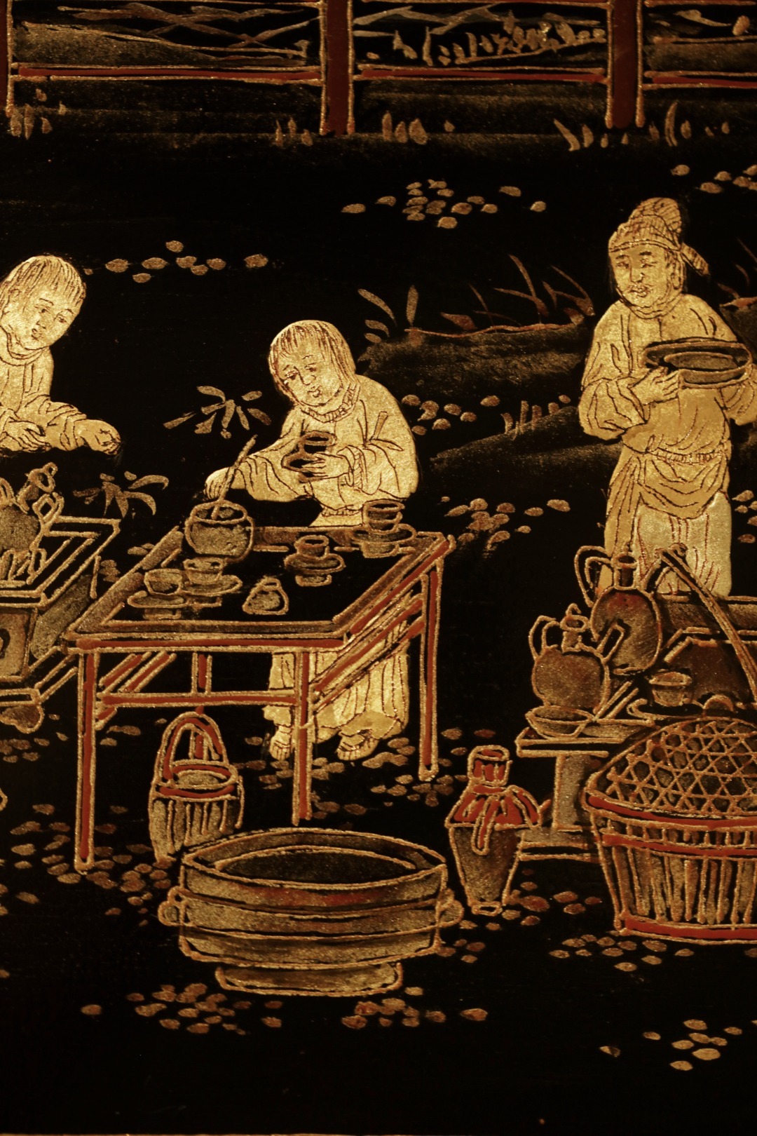 老楠木x漆画【夜宴图】挂屏老楠木板新作，款识夜宴图；上裱粗麻木刮灰，髹黑漆于面，