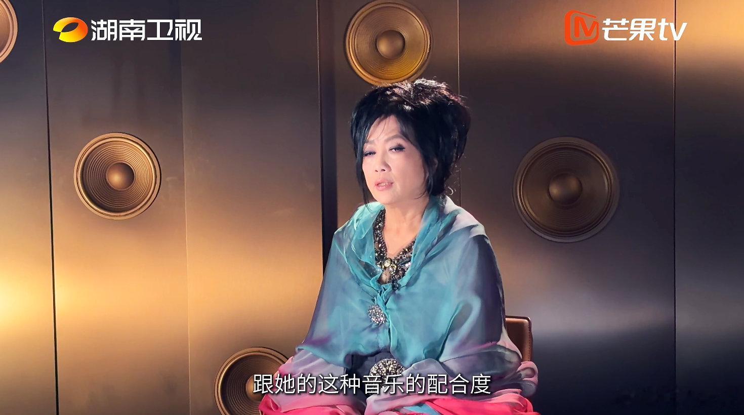 齐豫说窦靖童的舞台很惊艳歌手2026 歌手赛后采访暖心时刻！齐豫感恩留下来继续比